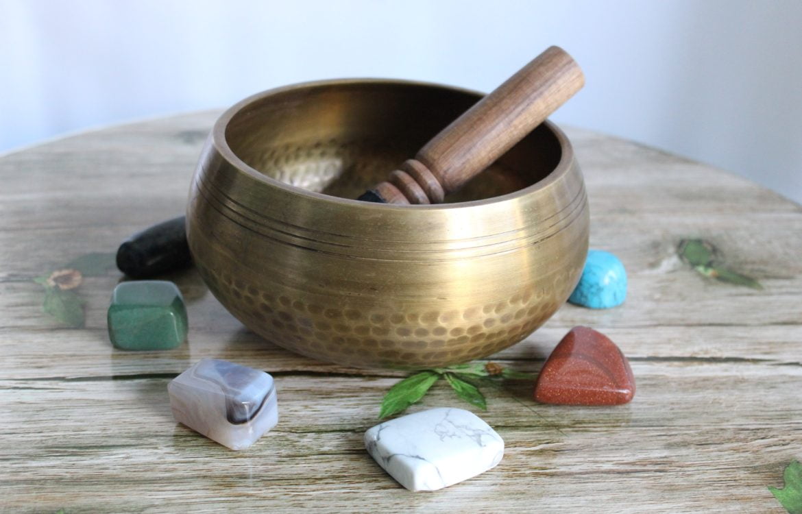 Singing Bowl with Stones 1170x750 1