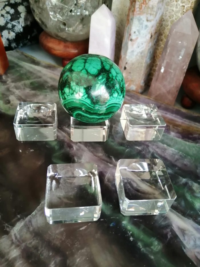 glass sphere stand