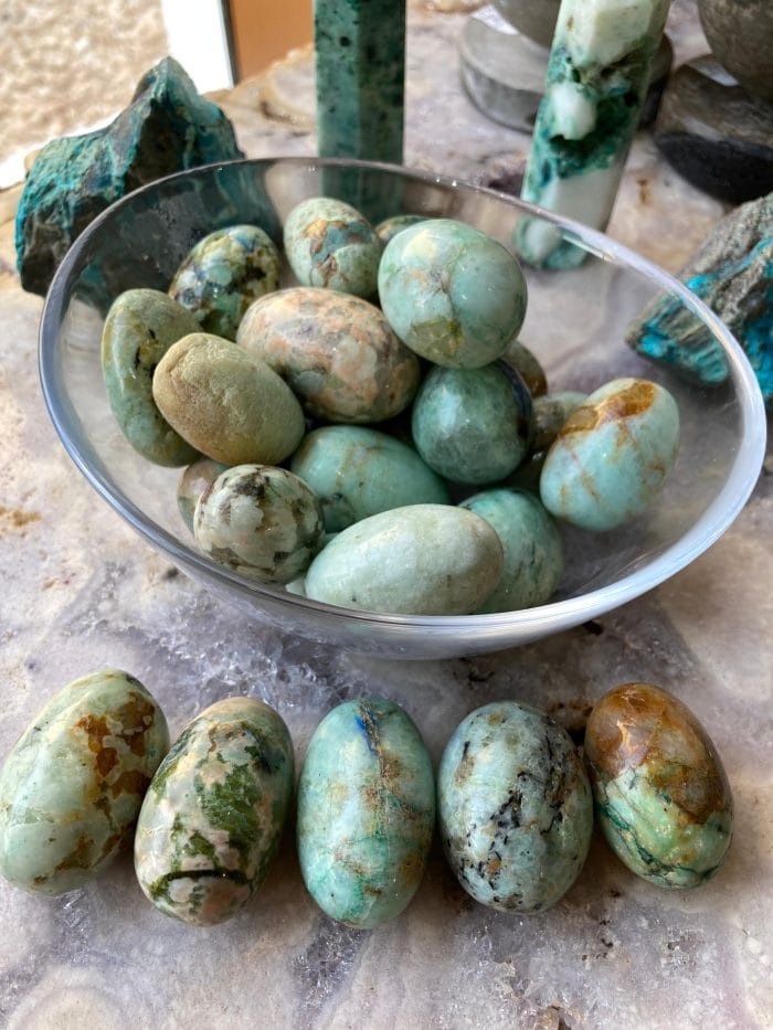 chrysocolla tumbled stone2 scaled